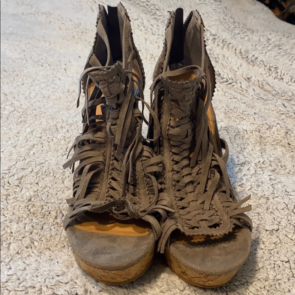 wedges - Picture 3 of 3